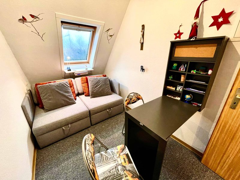 Kinderzimmer mit Sofa-Bett
